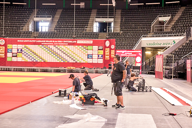 J2-TATENTE-FE5A8192